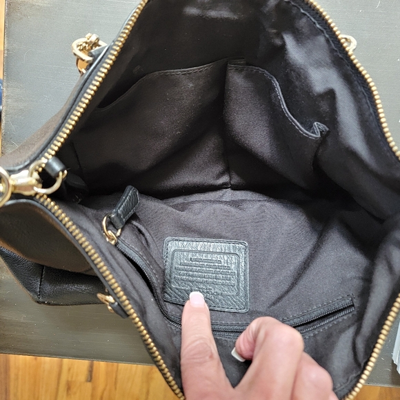 Beautiful COACH bag EUC - Picture 5 of 15